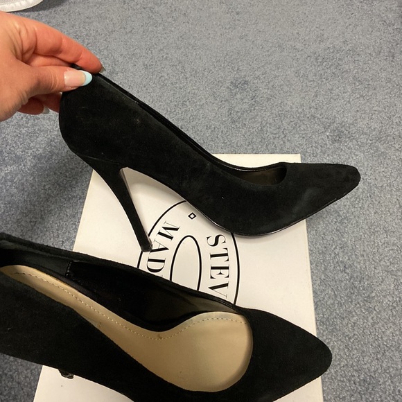 Steve Madden black suede heels size 9 - Picture 3 of 4